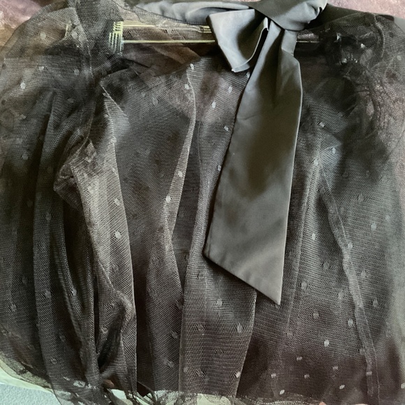 Express lace top with side bow with matching camisole - Picture 6 of 6